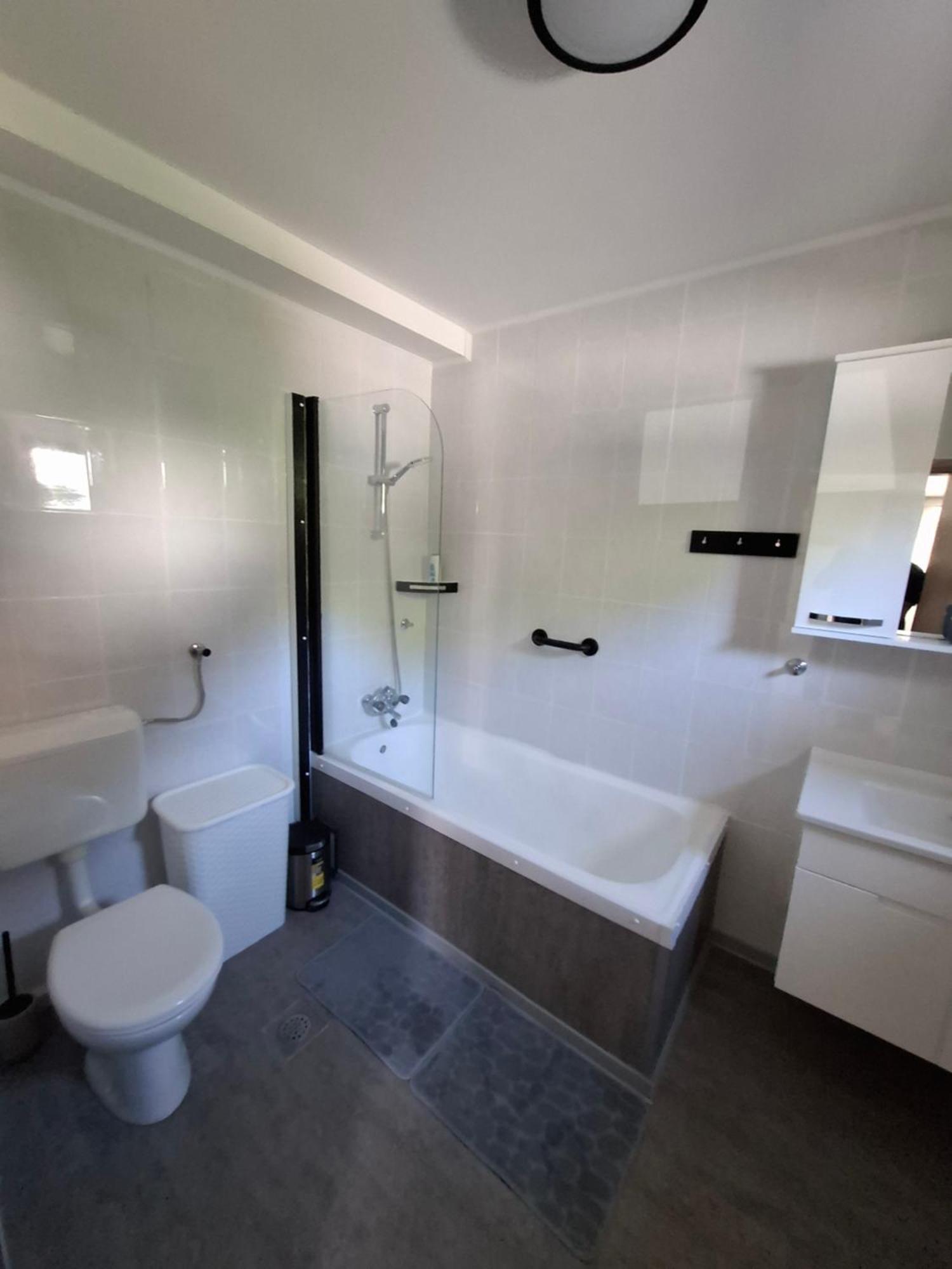 Apartman Folka Free Parking ซาเกร็บ ภายนอก รูปภาพ